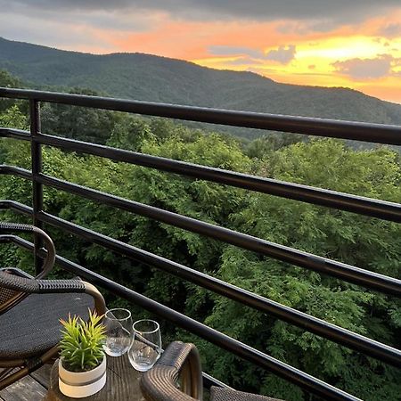 Heavenly Horizon Retreat Gatlinburg Mountain View Villa Exterior photo